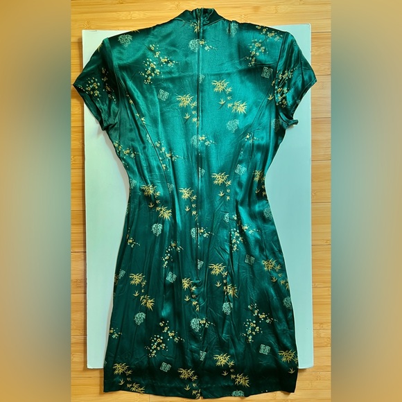 Green Satin Bamboo Floral Print Cheongsam Qipao by Breakin’ Loose - Picture 4 of 6